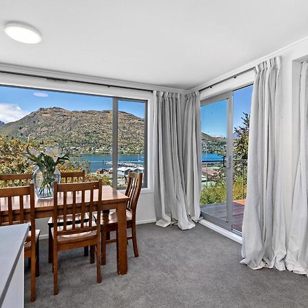 Lovely Marina Views And Sunny Balcony Queenstown Buitenkant foto