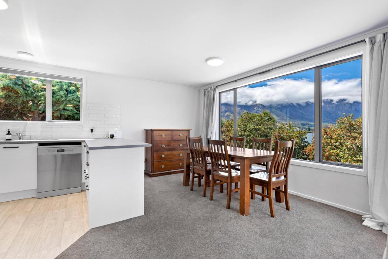 Lovely Marina Views And Sunny Balcony Queenstown Buitenkant foto